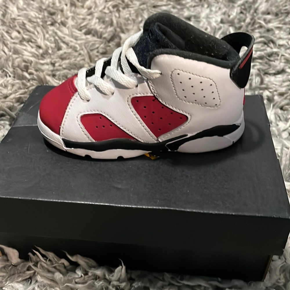 Jordan 6 Retro